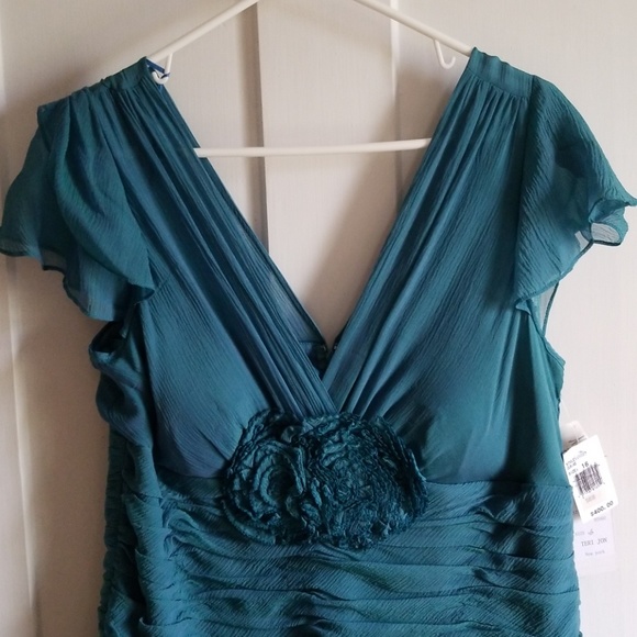 Terri Jon dress - Picture 2 of 8